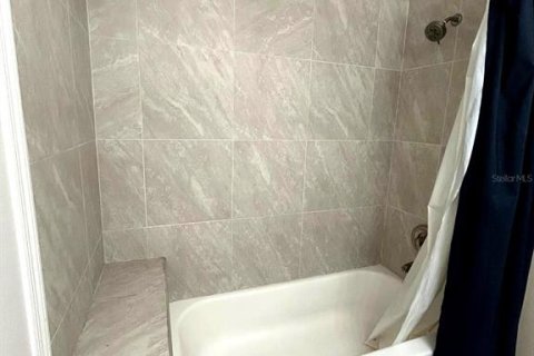 Villa ou maison à louer à Kissimmee, Floride: 3 chambres, 123.37 m2 № 1901719 - photo 7