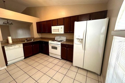 Villa ou maison à louer à Kissimmee, Floride: 3 chambres, 123.37 m2 № 1901719 - photo 2