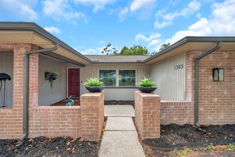 House in Tarpon Springs, Florida 2 bedrooms, 136.01 sq.m. № 1796839 - photo 7