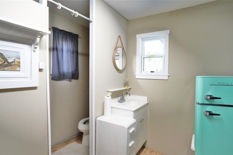House in Port Charlotte, Florida 3 bedrooms, 148.83 sq.m. № 2095865 - photo 25