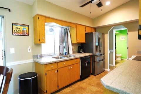 House in Port Charlotte, Florida 3 bedrooms, 148.83 sq.m. № 2095865 - photo 9