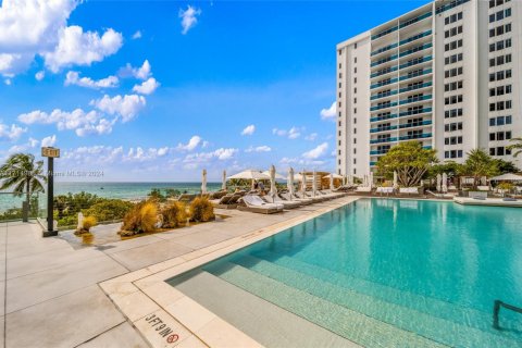 Купить кондоминиум в Майами-Бич, Флорида 55.74м2, № 1958067 - фото 26