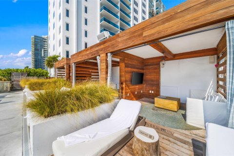 Купить кондоминиум в Майами-Бич, Флорида 55.74м2, № 1958067 - фото 27