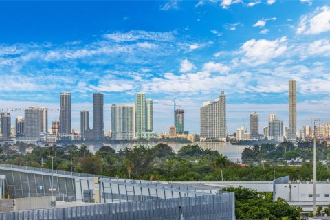 Купить кондоминиум в Майами-Бич, Флорида 55.74м2, № 1958067 - фото 30
