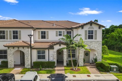 Adosado en Miami, Florida 3 dormitorios, 123.37 m2 № 2153290