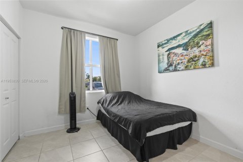 Adosado en venta en Miami, Florida, 3 dormitorios, 123.37 m2 № 2153290 - foto 19