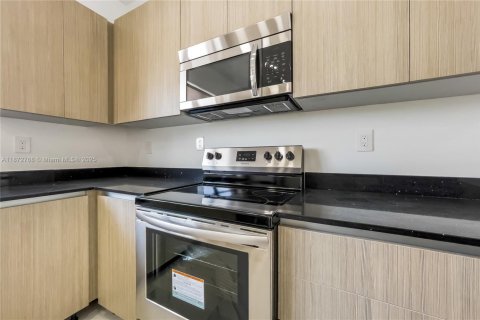 Adosado en venta en Miramar, Florida, 3 dormitorios, 139.73 m2 № 1895837 - foto 10