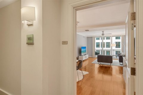 Condominio en alquiler en Sarasota, Florida, 2 dormitorios, 124.12 m2 № 1420722 - foto 4