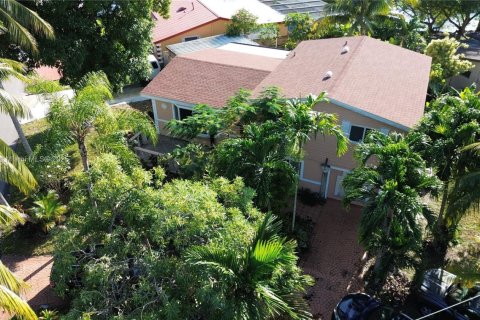 Casa en venta en Miramar, Florida, 4 dormitorios, 186.36 m2 № 1968654 - foto 18