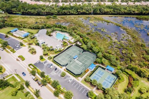 House in Sarasota, Florida 3 bedrooms, 231.23 sq.m. № 1533731 - photo 28