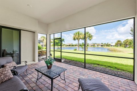 House in Sarasota, Florida 3 bedrooms, 231.23 sq.m. № 1533731 - photo 25