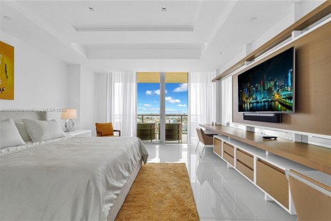 Купить кондоминиум в Бэл-Харбор, Флорида 4 спальни, 330.36м2, № 2021725 - фото 27