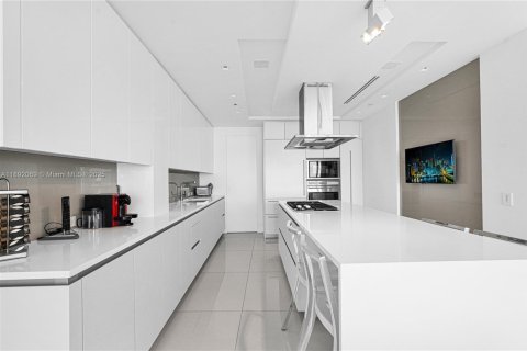 Купить кондоминиум в Бэл-Харбор, Флорида 4 спальни, 330.36м2, № 2021725 - фото 22