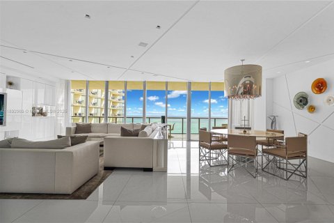 Купить кондоминиум в Бэл-Харбор, Флорида 4 спальни, 330.36м2, № 2021725 - фото 4