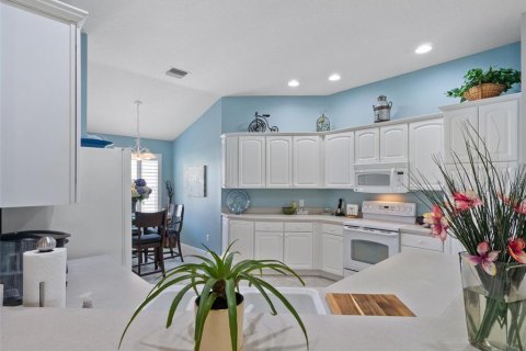 Casa en venta en The Villages, Florida, 3 dormitorios, 175.31 m2 № 2314667 - foto 15