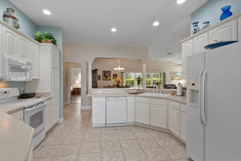 Casa en venta en The Villages, Florida, 3 dormitorios, 175.31 m2 № 2314667 - foto 14