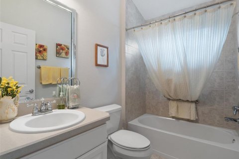 Casa en venta en The Villages, Florida, 3 dormitorios, 175.31 m2 № 2314667 - foto 28