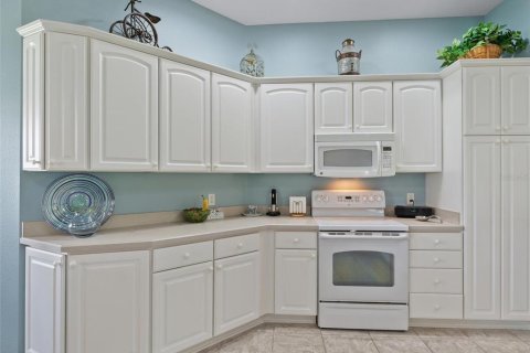 Casa en venta en The Villages, Florida, 3 dormitorios, 175.31 m2 № 2314667 - foto 12