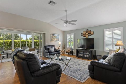 Casa en venta en The Villages, Florida, 3 dormitorios, 175.31 m2 № 2314667 - foto 8