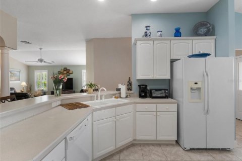 Casa en venta en The Villages, Florida, 3 dormitorios, 175.31 m2 № 2314667 - foto 13