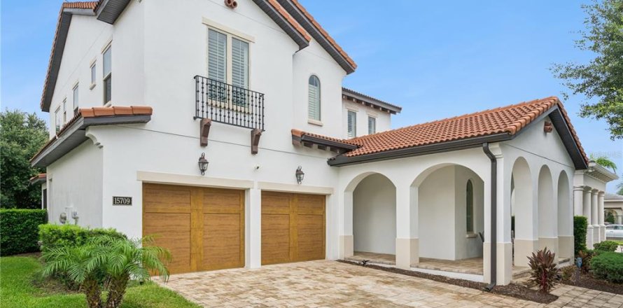 House in LAKESHORE in Winter Garden, Florida 4 bedrooms, 257.15 sq.m. № 2211045