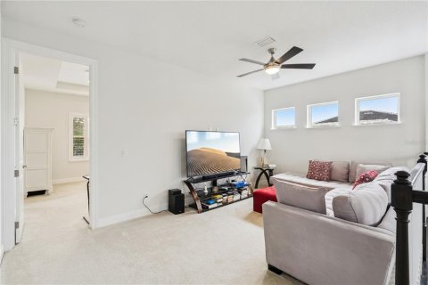 House in LAKESHORE in Winter Garden, Florida 4 bedrooms, 257.15 sq.m. № 2211045 - photo 19