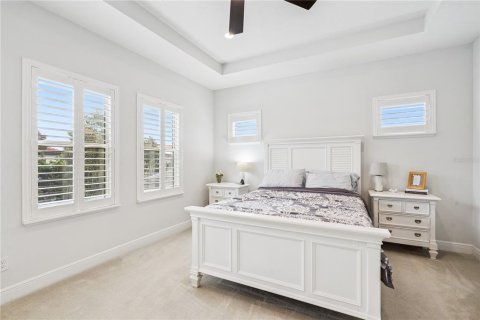 House in LAKESHORE in Winter Garden, Florida 4 bedrooms, 257.15 sq.m. № 2211045 - photo 21