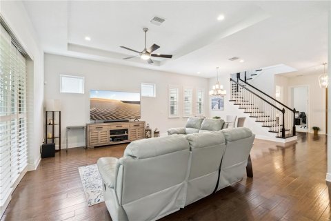 House in LAKESHORE in Winter Garden, Florida 4 bedrooms, 257.15 sq.m. № 2211045 - photo 7