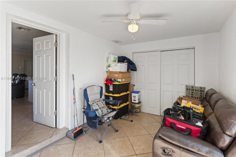 Villa ou maison à vendre à Hollywood, Floride: 4 chambres, 121.24 m2 № 2004815 - photo 12