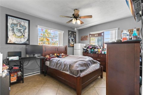 Villa ou maison à vendre à Hollywood, Floride: 4 chambres, 121.24 m2 № 2004815 - photo 20