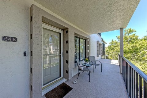 Condo in Punta Gorda, Florida, 2 bedrooms  № 2393673 - photo 4