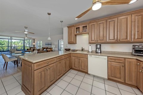 Condo in Punta Gorda, Florida, 2 bedrooms  № 2393673 - photo 14