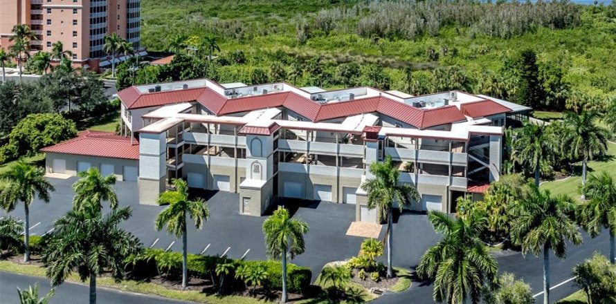 Condo in Punta Gorda, Florida, 2 bedrooms  № 2393673