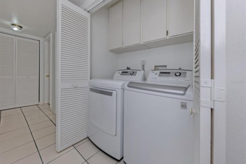 Condo in Punta Gorda, Florida, 2 bedrooms  № 2393673 - photo 18