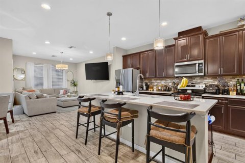 Townhouse in Tampa, Florida 3 bedrooms, 172.05 sq.m. № 2259562 - photo 3