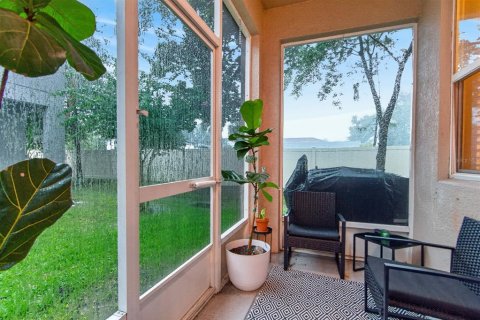 Townhouse in Tampa, Florida 3 bedrooms, 172.05 sq.m. № 2259562 - photo 26