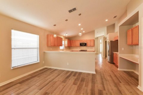 Villa ou maison à louer à Tavares, Floride: 3 chambres, 178.56 m2 № 2092038 - photo 6