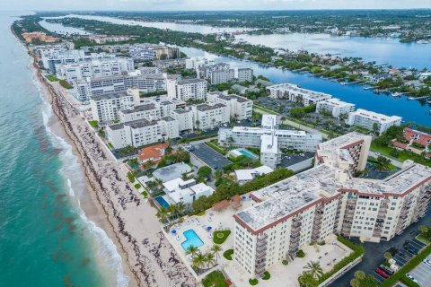 Снять в аренду кондоминиум в Саут-Палм-Бич, Флорида 3 комнаты, 51.1м2, № 2177117 - фото 7