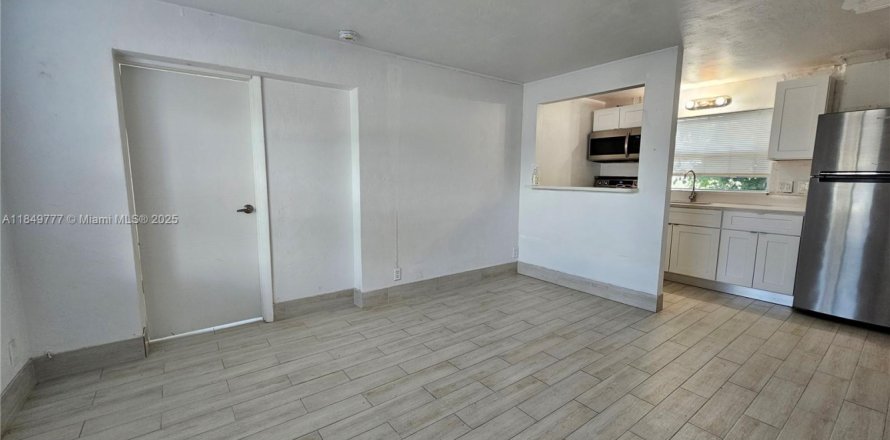 Apartment in Dania Beach, Florida 1 bedroom, 65.03 sq.m. № 1852327