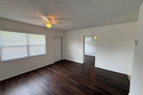 House in Lake Wales, Florida 3 bedrooms, 94.48 sq.m. № 1899142 - photo 5