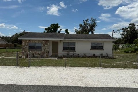 House in Lake Wales, Florida 3 bedrooms, 94.48 sq.m. № 1899142 - photo 2