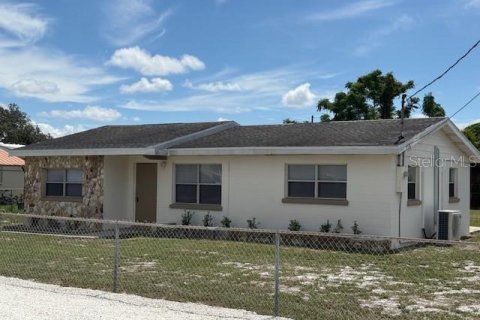 House in Lake Wales, Florida 3 bedrooms, 94.48 sq.m. № 1899142 - photo 3