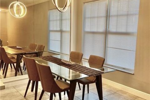 Copropriété à vendre à Coral Springs, Floride: 2 chambres, 98.85 m2 № 2084575 - photo 14
