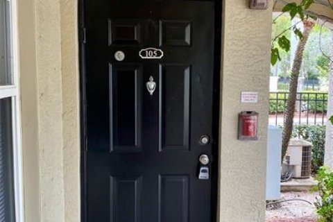 Copropriété à vendre à Coral Springs, Floride: 2 chambres, 98.85 m2 № 2084575 - photo 2