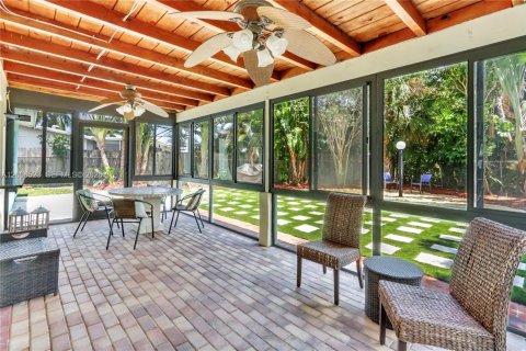 Casa en alquiler en Deerfield Beach, Florida, 3 dormitorios, 143.91 m2 № 2071276 - foto 21