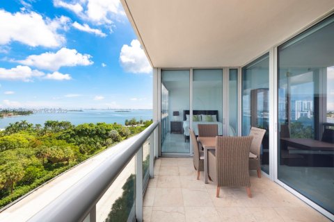 Condo in Miami, Florida, 2 bedrooms  № 1929129 - photo 9