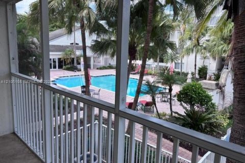 Copropriété à louer à Tamarac, Floride: 2 chambres, 95.69 m2 № 2414850 - photo 8