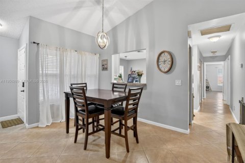 Casa en venta en Plantation, Florida, 3 dormitorios, 149.39 m2 № 2011167 - foto 9