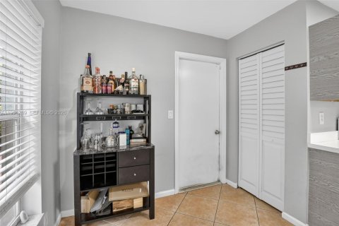 Casa en venta en Plantation, Florida, 3 dormitorios, 149.39 m2 № 2011167 - foto 14