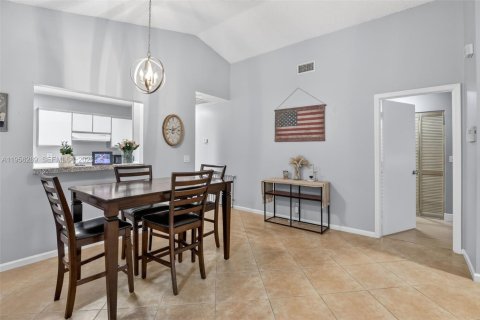 Casa en venta en Plantation, Florida, 3 dormitorios, 149.39 m2 № 2011167 - foto 8